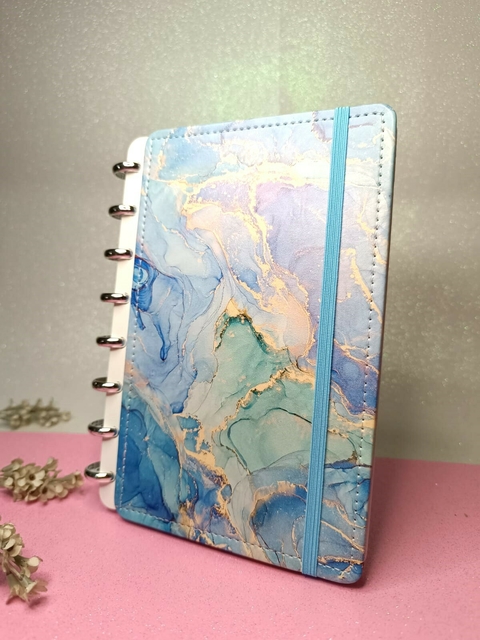 Caderno 8 Discos Inteligente P - 80 Folhas

Descubra a revolução na organização com o nosso Caderno 8 Discos Inteligente! Este caderno é a solução perfeita para quem busca praticidade e estilo no dia a dia.