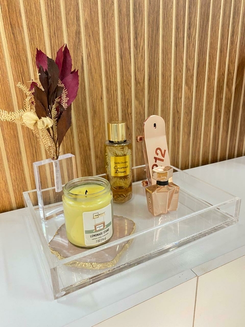 bandeja em acrílico para organizar lavado e penteadeira