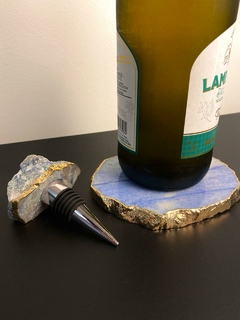 Topper de vinho + platter de quartzo azul banhados a ouro