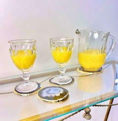 Kit com 4 porta-copos + platter para vinho em ágata