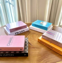 livros caixa de marca de luxo