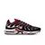 Air Max TN Plus "Black/White University Red", destacando seu design moderno em preto, branco e vermelho universitário. Disponível agora na Estilo de Quebrada.