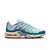 Air Max TN Plus "Jade Ice" com tons de jade, oferecendo uma combinação elegante de cores e um design moderno e esportivo.