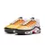 Air Max TN Plus "Laser Orange Fuchsia", destacando seu design moderno com cores vibrantes em laranja e fúcsia, ideal para quem busca um estilo marcante.