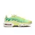 Tênis Air Max TN Plus "Lemon Lime" exibindo um design vibrante em tons de limão e lima, destacando-se pelo conforto e estilo únicos.