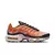 Air Max TN Plus "Magma Orange Soft Pink", destacando cores vibrantes de laranja e rosa. Disponível agora na Estilo de Quebrada.