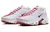 Air Max TN Plus "White University Red", destacando a combinação de branco com detalhes em vermelho universitário. Disponível agora na Estilo de Quebrada.