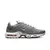 Air Max TN Plus SE "Flat Pewter", com visual elegante e moderno. Disponível agora na Estilo de Quebrada.