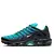 Air Max TN Plus "Light Retro Blue", destacando seu design vibrante e retrô em tons de azul. Disponível agora na Estilo de Quebrada.