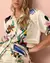 Imagen de Conjunto de satin de 2 piezas con estampado de flores.
