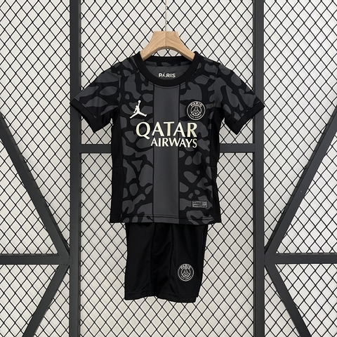 Kit Infantil PSG Third 23/24 Torcedor Jordan - Preto/Cinza