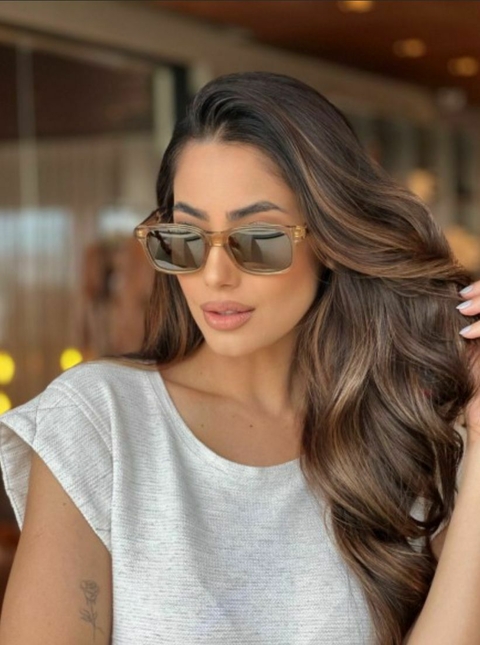 Óculos de Sol Bottega Veneta Mel BV1146S 004