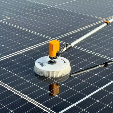 Escova Elétrica Simples com Motores Brushless para Limpeza de Painéis Solares X3