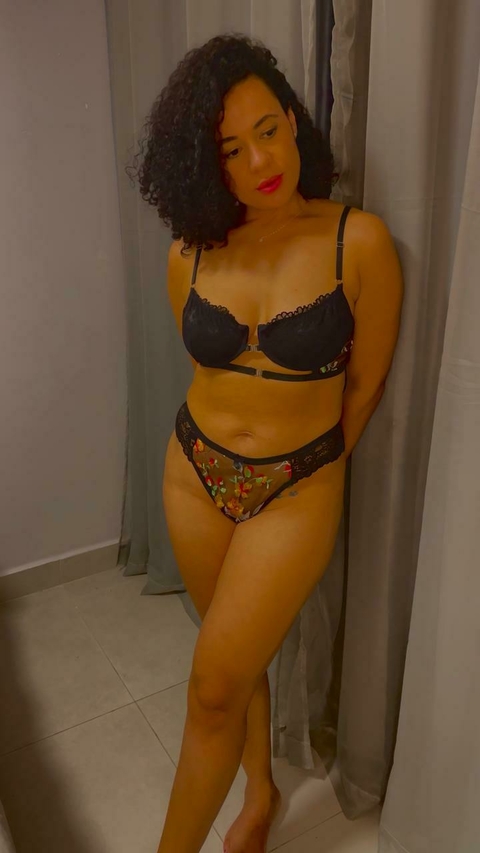 Conjunto Isis