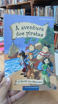 Aventura dos Piratas - o Recife das Medusas - Autor: Sir Steve Stevenson (2014) [usado]