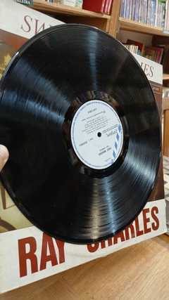 Sweet Memories - Interprete: Ray Charles (1980) [usado] na internet