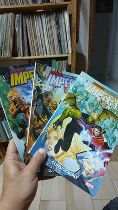 Vingadores Quarteto Fantastico Imperyo 3 Volumes - Autor: Panini (2021) [usado]