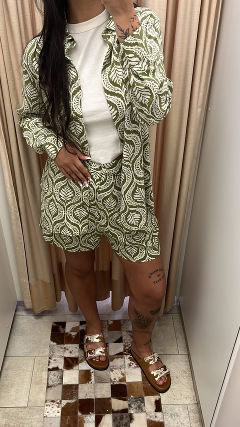 Short crepe - comprar online