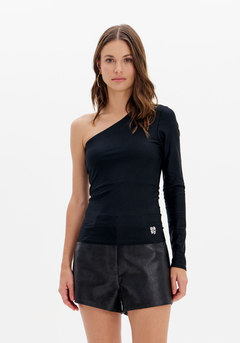 Blusa Básica Justa Ombro Único na internet