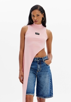 Blusa Com Gola Alta Assimétrica - comprar online
