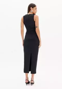Vestido Super Midi Sem Mangas Brilhos na internet