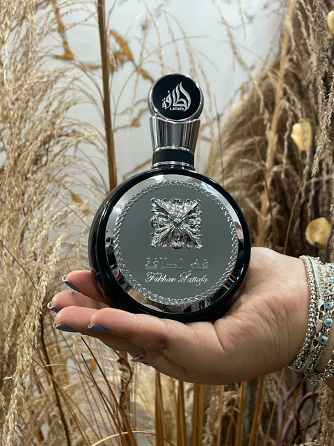 Fakhar Black - comprar online