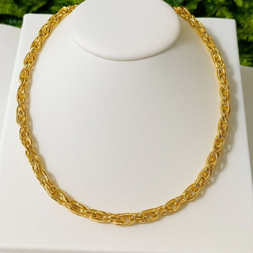 colar correntaria fina com elos duplos