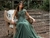 Vestido Verde Oliva moda mineira, ombro único e bordado com vidrilhos e canutilhos !