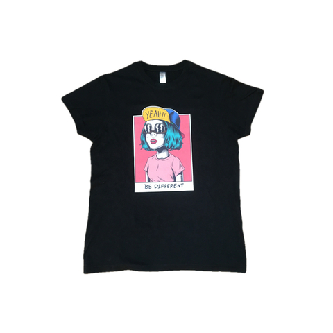 POLERA ESTAMPADA DIFERENTE - comprar en línea