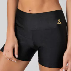 Short cirrê preto