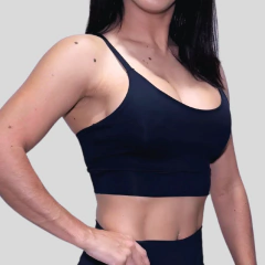 Conjunto short e top com bolso preto - comprar online