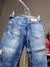 Calça jeans slim na internet