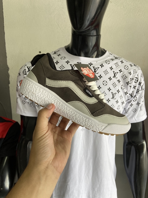 VANS ULTRA RANGE - comprar online