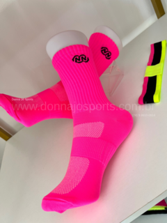 Meia Esportiva Cano Alto - Loja Donna Jô Sports & Stilus
