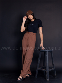 T-shirt Premium O Amor Cura - Loja Donna Jô Sports & Stilus