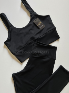 Conjunto Top e Legging Performance Plus na internet