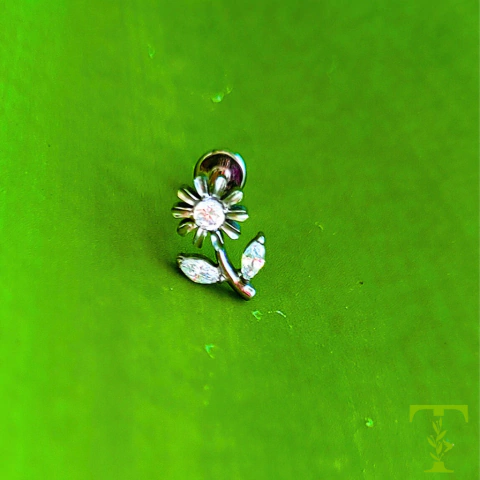 Piercing - Labret - Girassol - Zircônias - Titânio - comprar online
