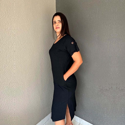 VESTIDO BELLA – COM BOLSO E BOTÃO – PRETO