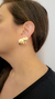 Brinco Meia Flor Banhado a Ouro 18K na internet