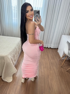 Vestido longo franzido - rosa bebê - comprar online