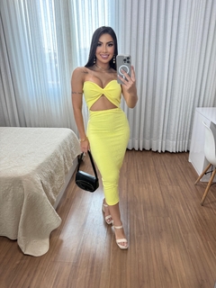 Vestido Midi - amarelo