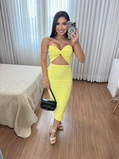 Vestido Midi - amarelo na internet