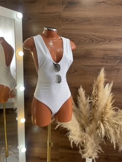 Body cavado - branco - comprar online