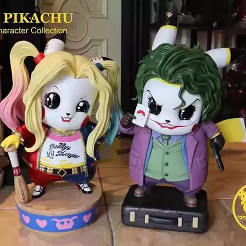 Pikachu Coringa e Pikachu Arlequina (12cm)
