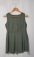 Blusa verde com decote "V" - comprar online