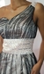 Vestido longo de tule e pedrarias