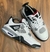 Jordan 4 (2° Linha) Masculino na internet