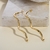 Brinco Fio Liso - Banho de Ouro 18k - comprar online