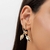 Brinco Folhas e Esfera Lisa - Banho de Ouro 18k