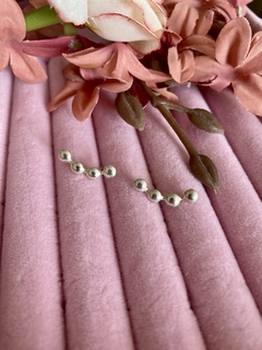 Brinco Earcuff Bolinha